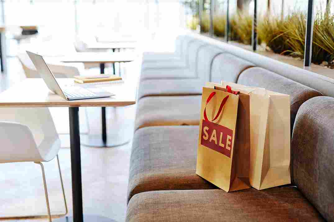 Food Court & Multiplex